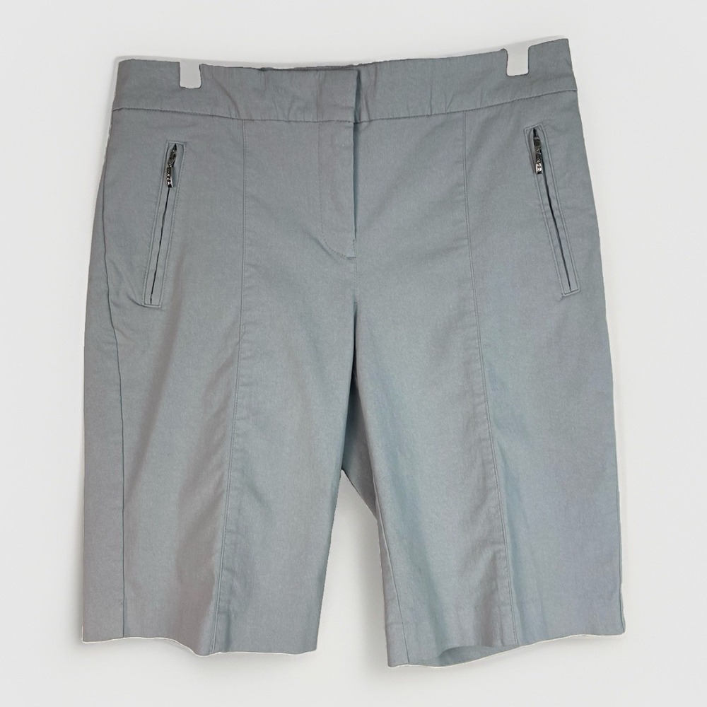 IZOD Golf Women's 8 Pale Gray Rayon Nylon Blend Bermuda Shorts